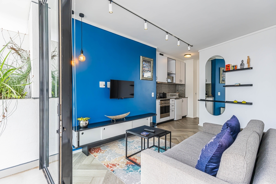 1 Bedroom Property for Sale in Sea Point Western Cape